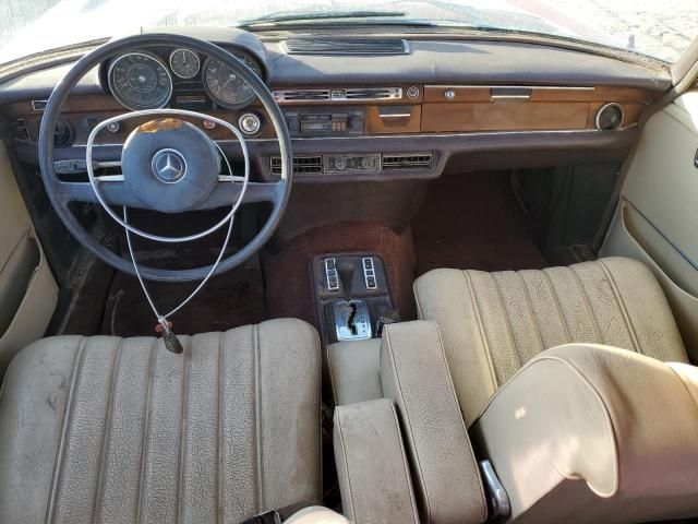 1972 Mercedes-Benz 280