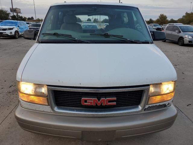 2003 GMC Safari XT