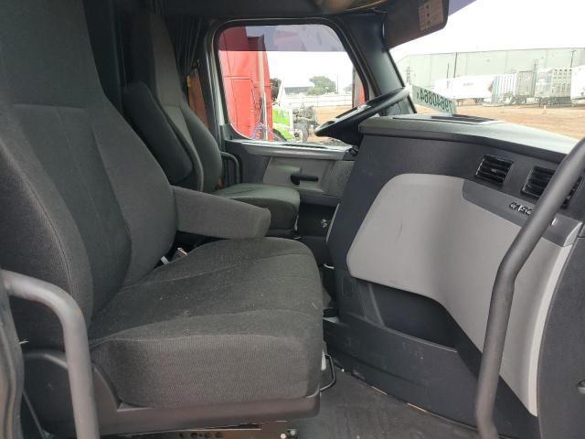 2018 Freightliner Cascadia 126