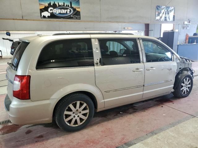 2013 Chrysler Town & Country Touring