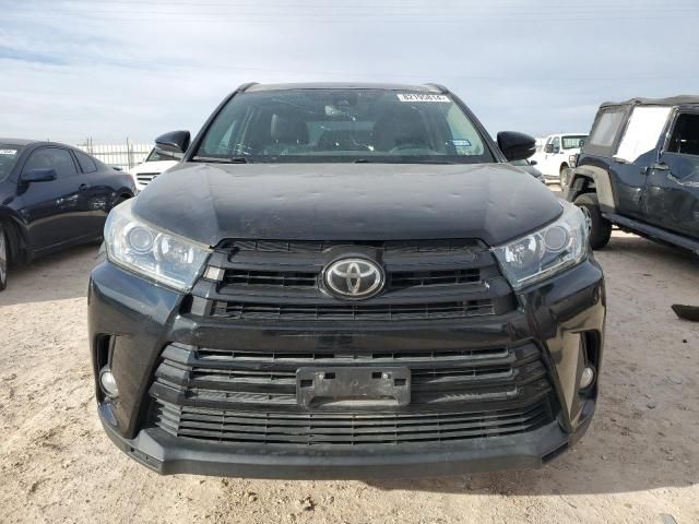 2018 Toyota Highlander SE