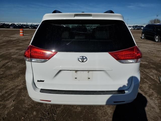 2014 Toyota Sienna XLE