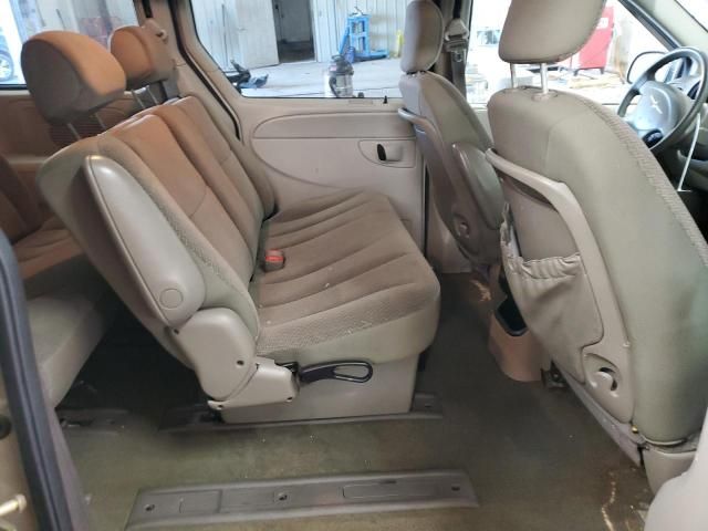 2006 Chrysler Town & Country