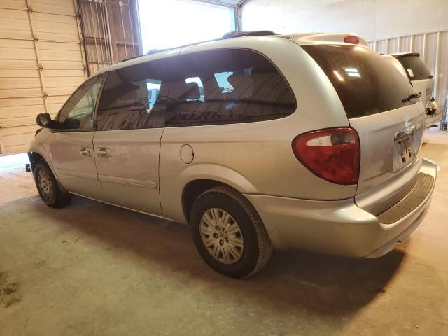 2007 Chrysler Town & Country LX