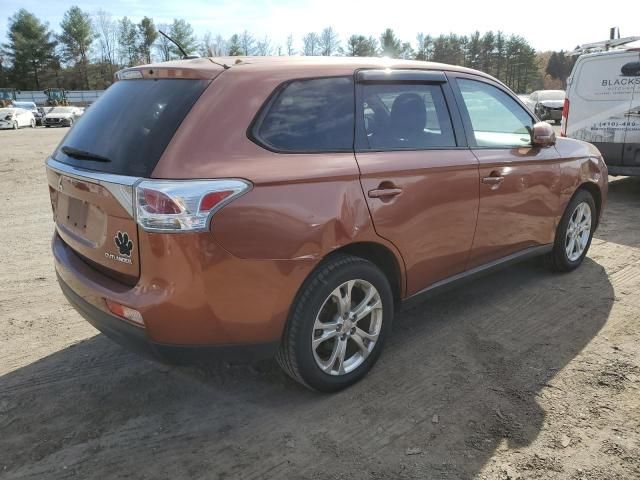 2014 Mitsubishi Outlander SE