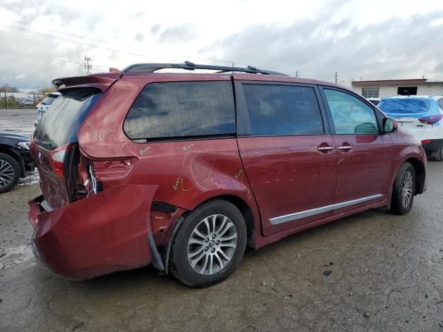 2019 Toyota Sienna XLE