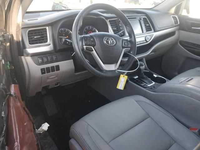 2018 Toyota Highlander SE