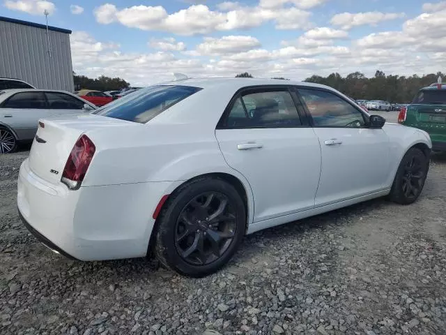 2021 Chrysler 300 Touring