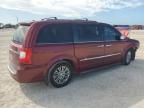 2016 Chrysler Town & Country Touring L