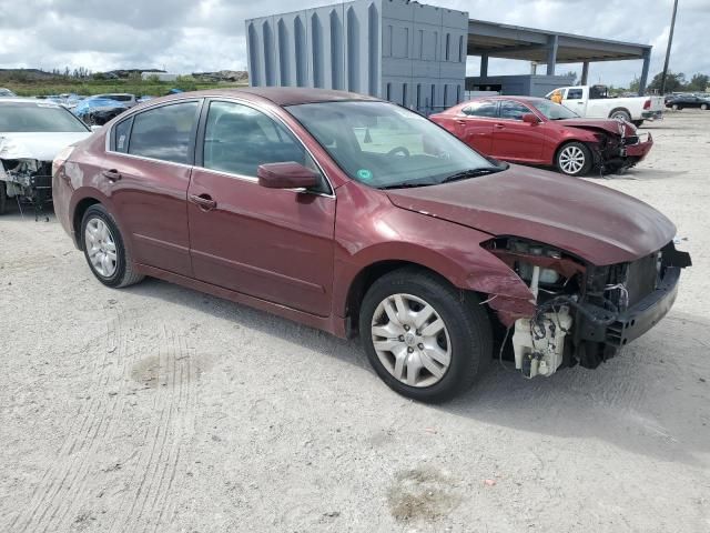 2010 Nissan Altima Base