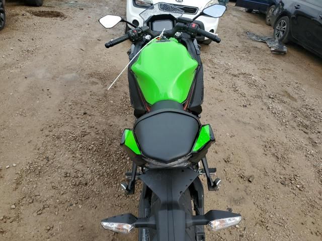 2022 Kawasaki EX650 M