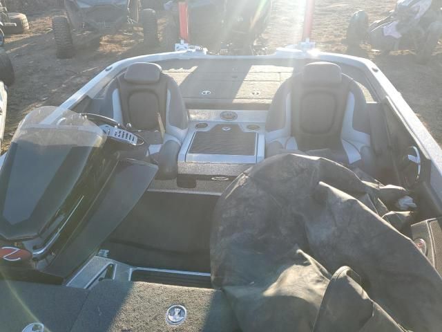 2016 Land Rover Bass Boat