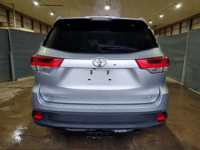 2018 Toyota Highlander SE