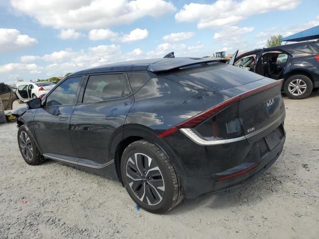 2023 KIA EV6 Light