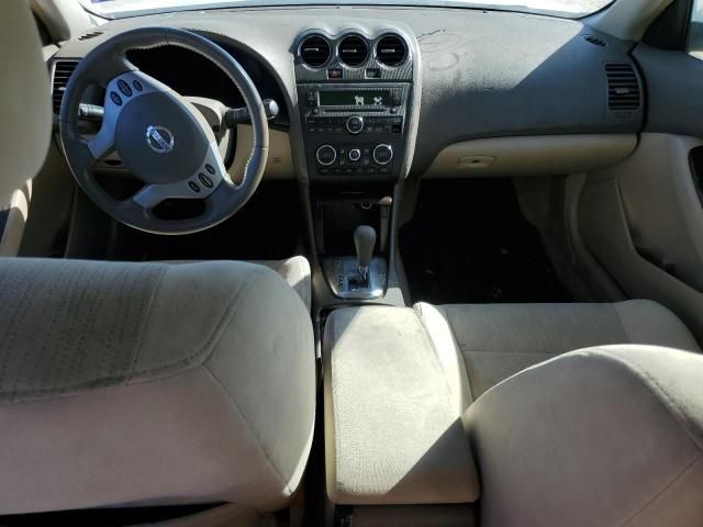 2010 Nissan Altima Base