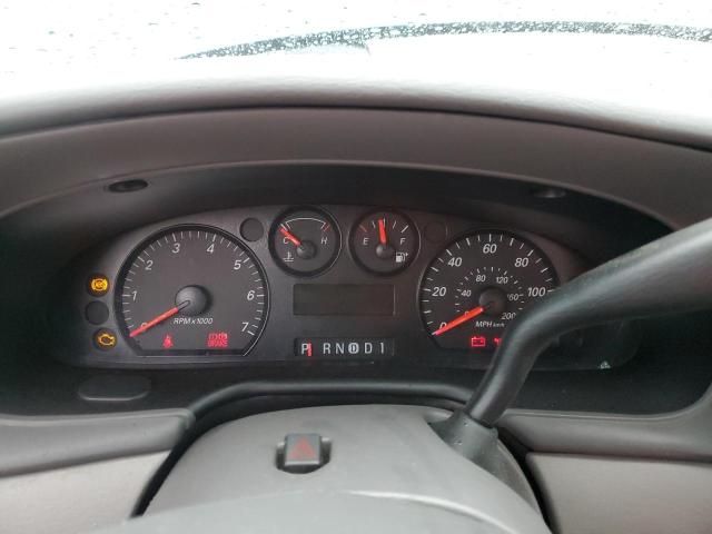 2005 Ford Taurus SE