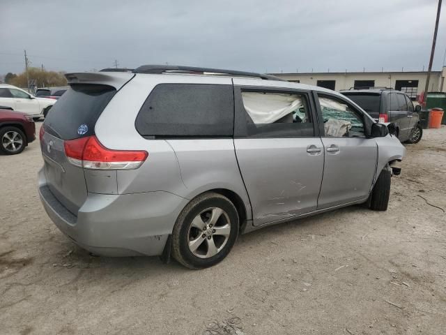 2011 Toyota Sienna LE