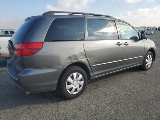 2004 Toyota Sienna CE