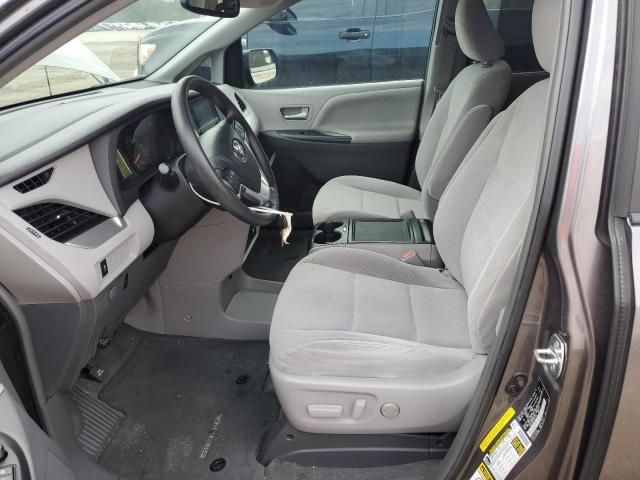 2015 Toyota Sienna LE