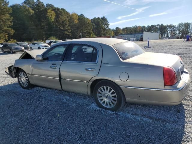 2004 Lincoln Town Car Executive