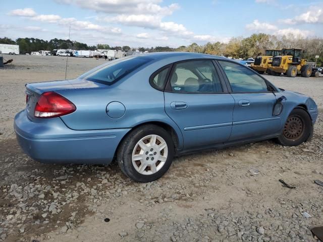 2005 Ford Taurus SE