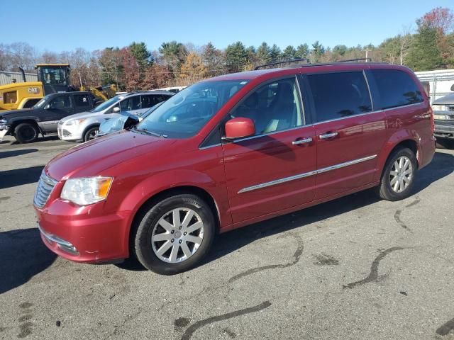 2016 Chrysler Town & Country Touring