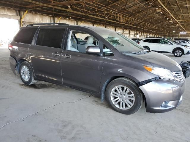 2012 Toyota Sienna XLE