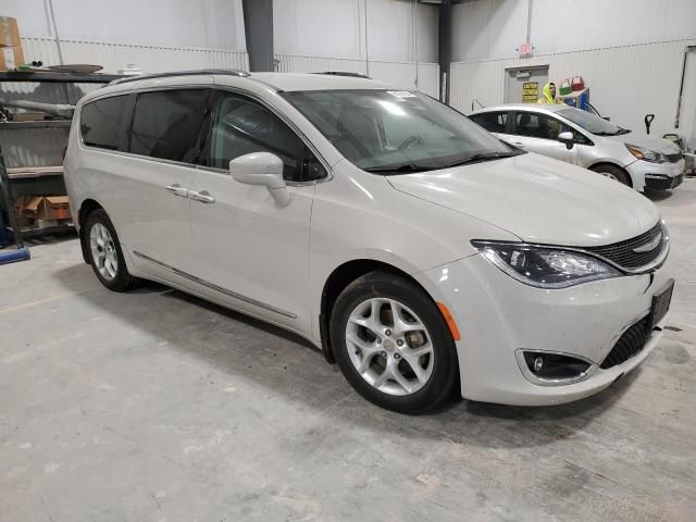 2017 Chrysler Pacifica Touring L Plus