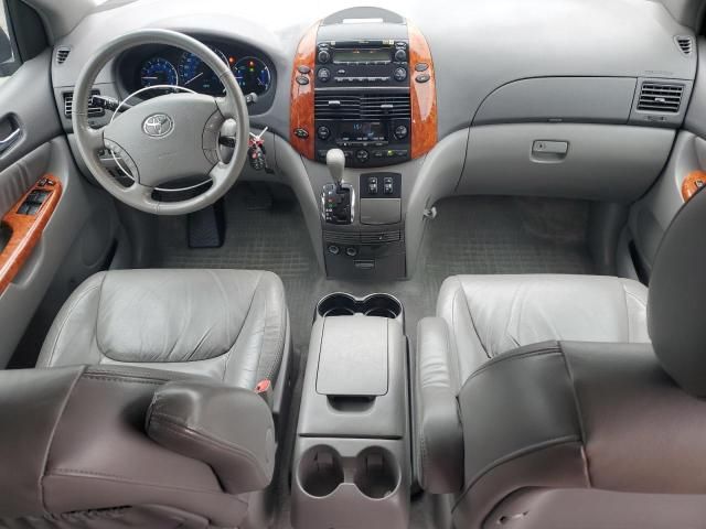 2008 Toyota Sienna XLE