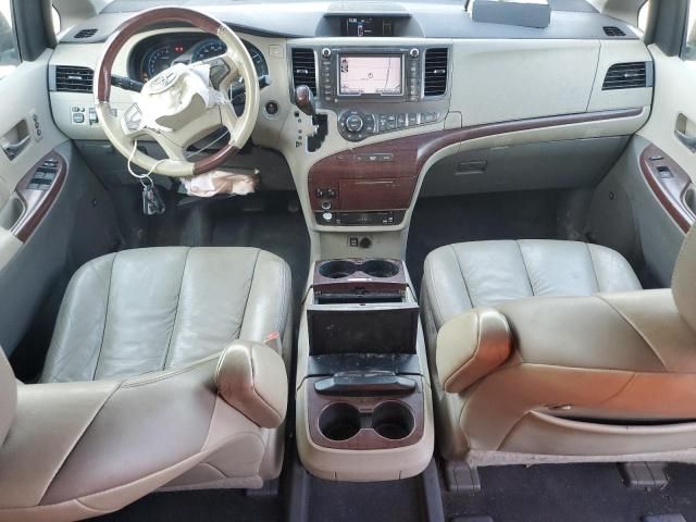 2011 Toyota Sienna XLE