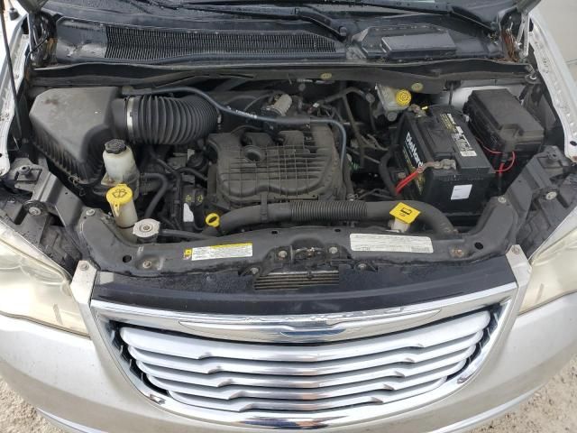 2011 Chrysler Town & Country Touring L