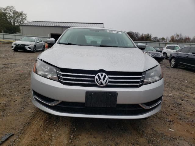 2014 Volkswagen Passat SE