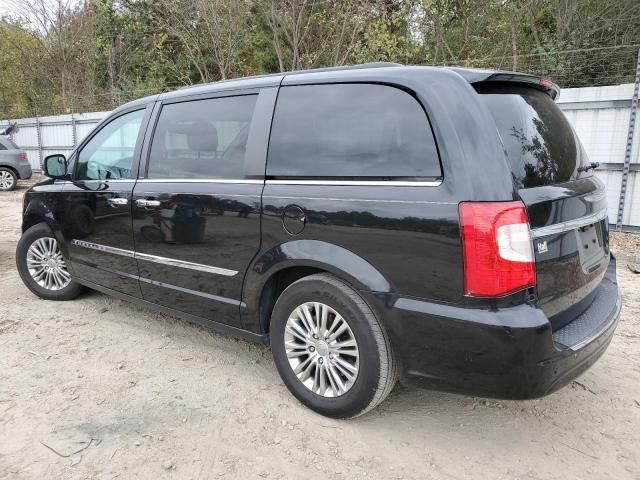 2013 Chrysler Town & Country Touring L