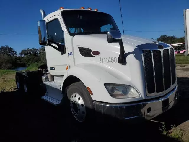 2016 Peterbilt 579