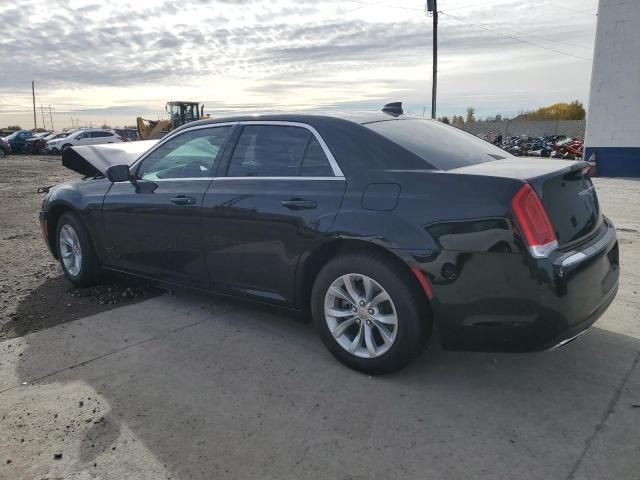 2022 Chrysler 300 Touring