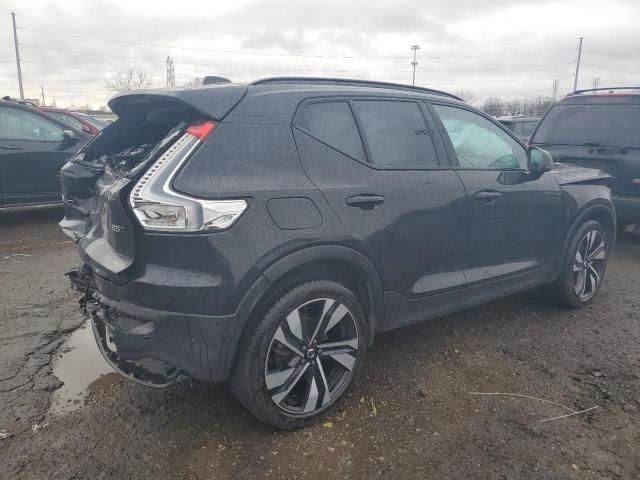 2024 Volvo XC40 Plus