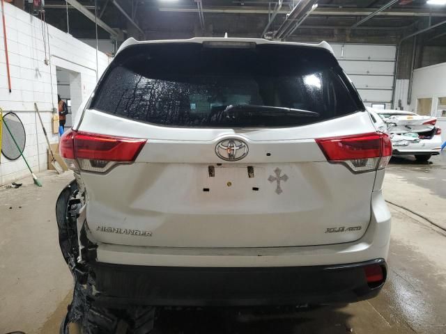 2019 Toyota Highlander SE