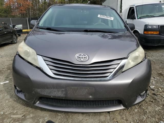 2011 Toyota Sienna XLE