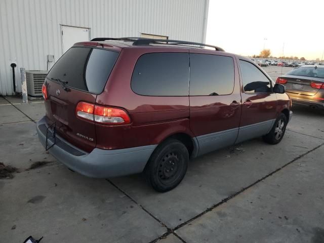 2002 Toyota Sienna CE