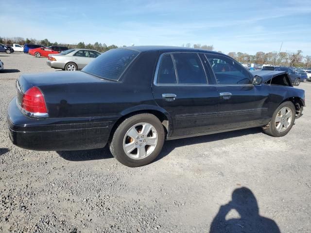 2010 Ford Crown Victoria LX