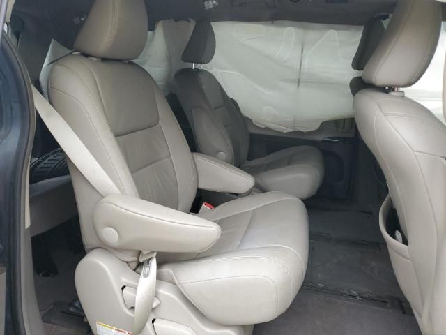 2015 Toyota Sienna XLE