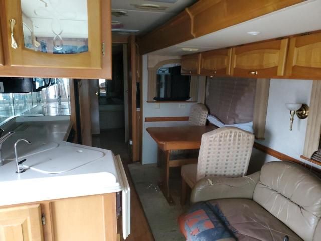 2003 Workhorse Custom Chassis Motorhome Chassis W22