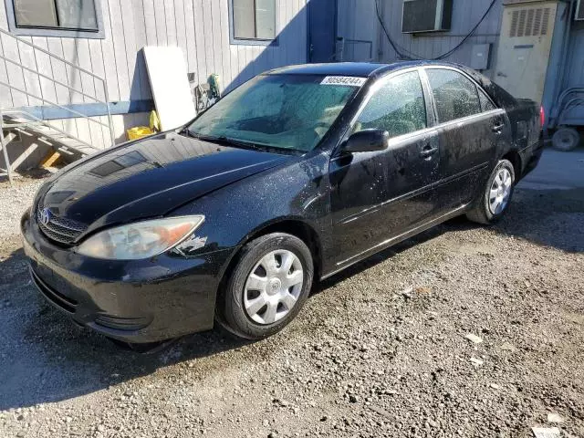 2004 Toyota Camry LE