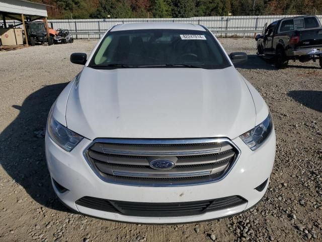 2018 Ford Taurus SE