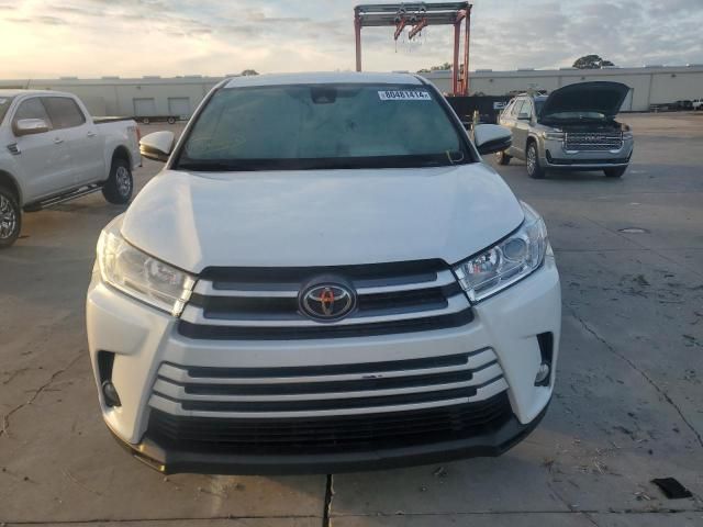 2018 Toyota Highlander LE