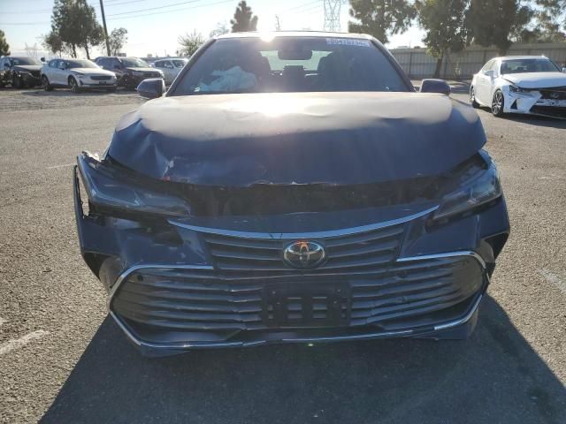 2019 Toyota Avalon XLE