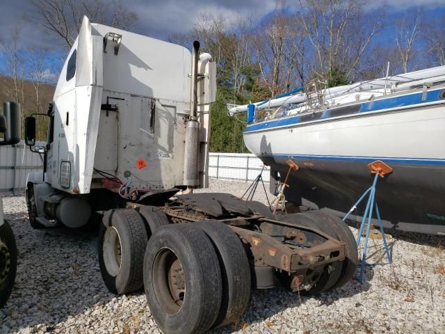 2005 Freightliner Conventional ST120