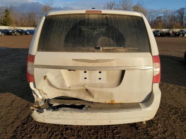 2015 Chrysler Town & Country Touring L