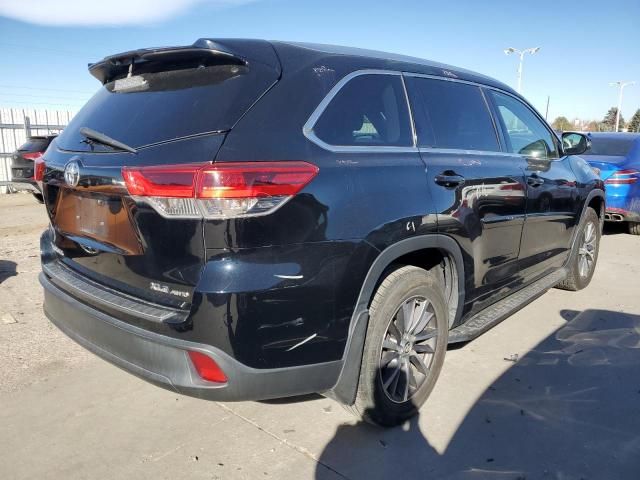 2018 Toyota Highlander SE