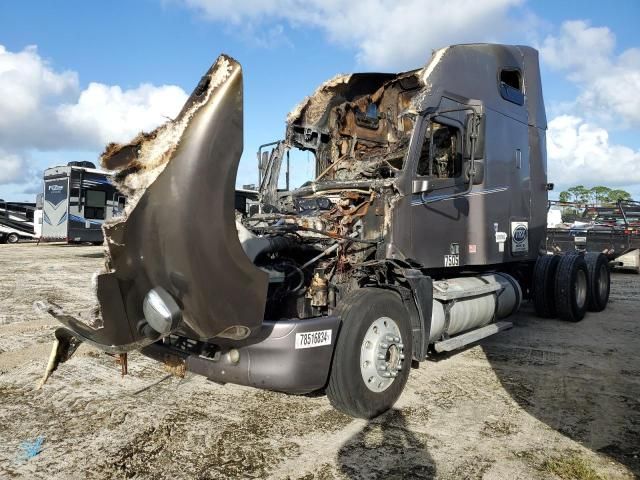 2006 Freightliner Conventional Columbia